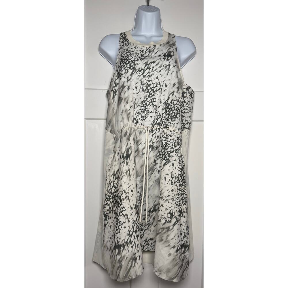 Lululemon Mesh Overlay High-Neck Dress Size 8 Gray Off White